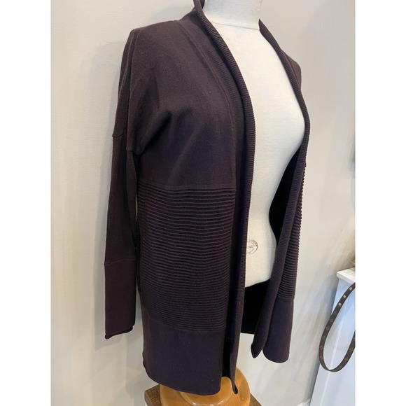 Lululemon Sit In Lotus Wrap‎ II Black Cherry Women's Size 4 - Picture 4 of 12